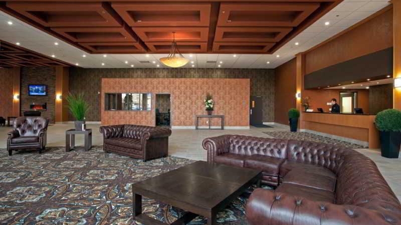 Coast Lethbridge Hotel & Conference Centre Экстерьер фото
