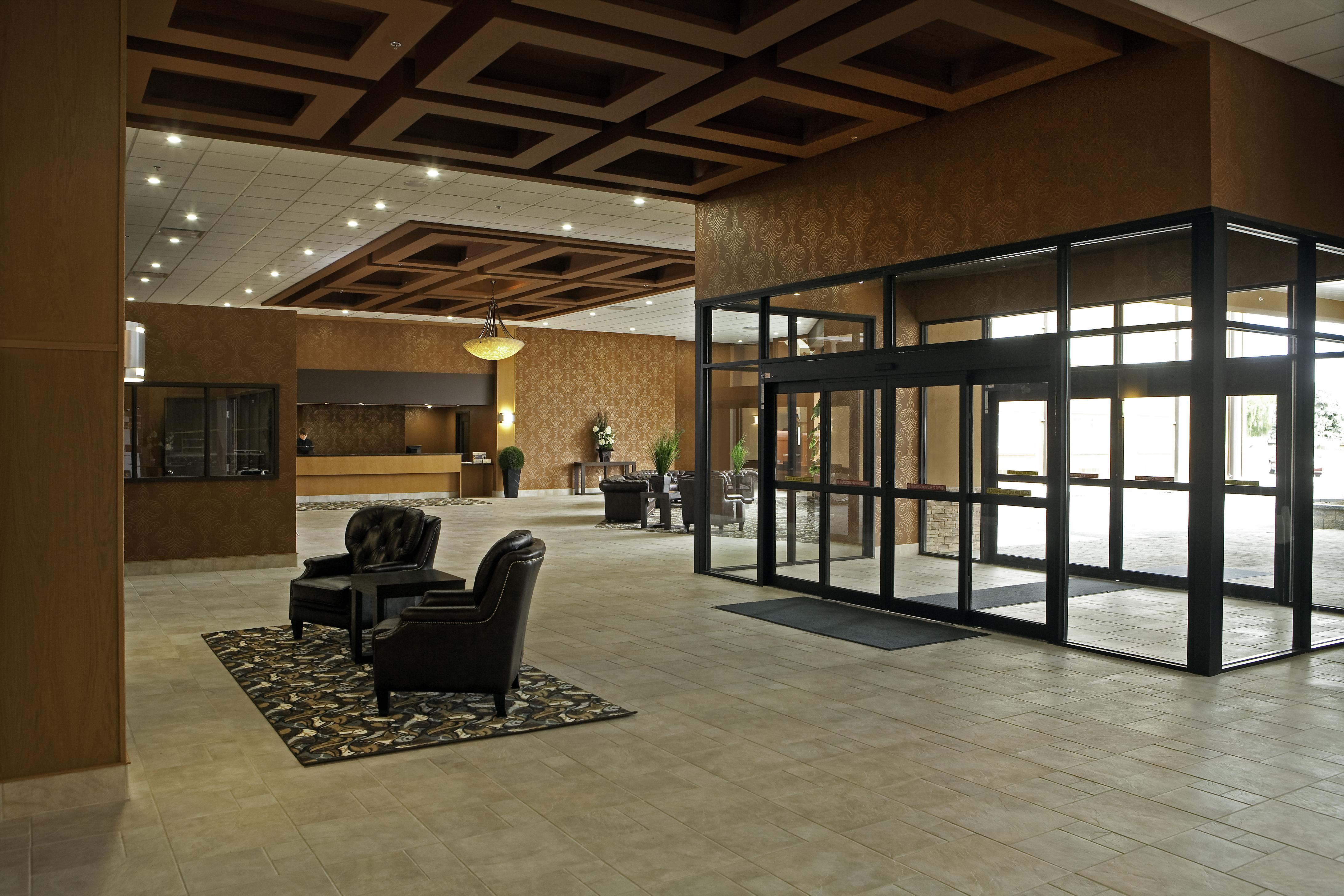 Coast Lethbridge Hotel & Conference Centre Экстерьер фото