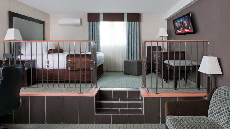 Coast Lethbridge Hotel & Conference Centre Экстерьер фото