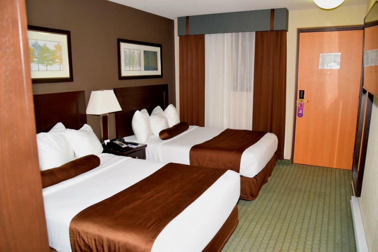 Coast Lethbridge Hotel & Conference Centre Экстерьер фото