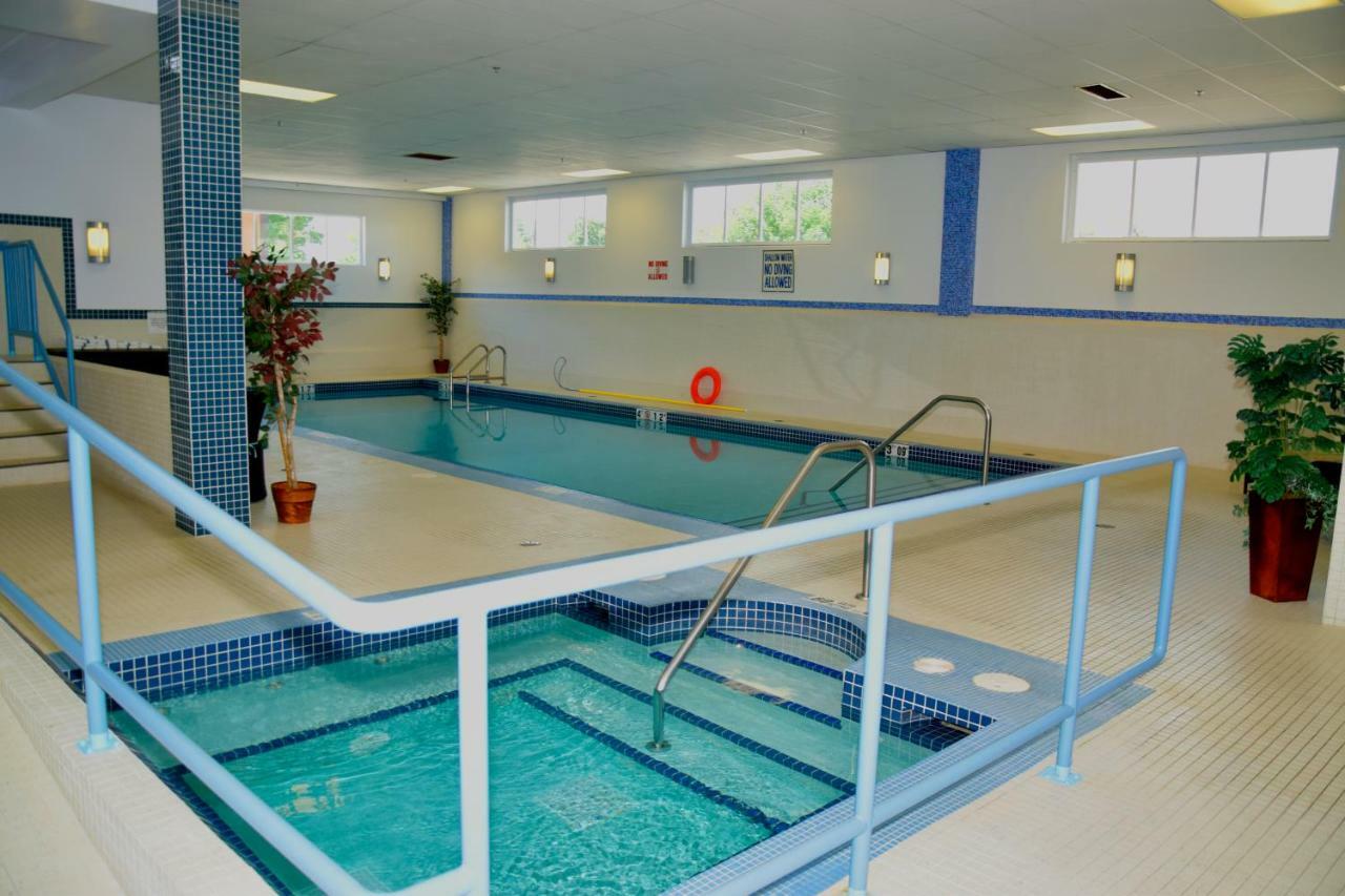 Coast Lethbridge Hotel & Conference Centre Экстерьер фото